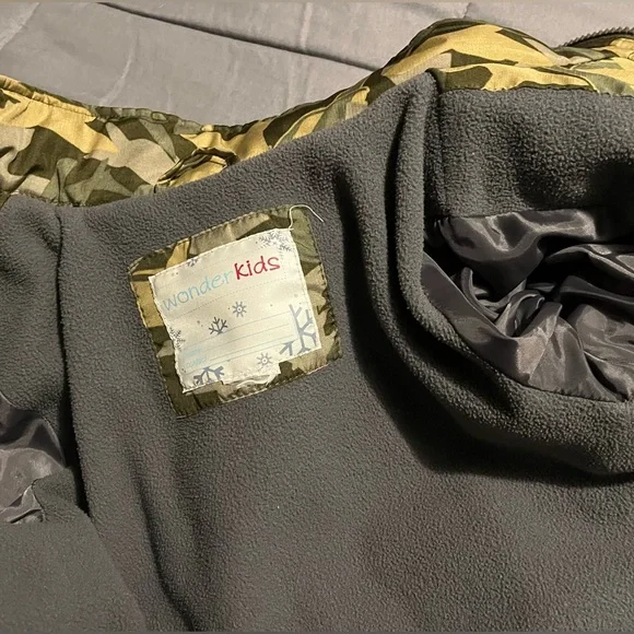 Camouflage Kids Jacket - Picture 2 of 12